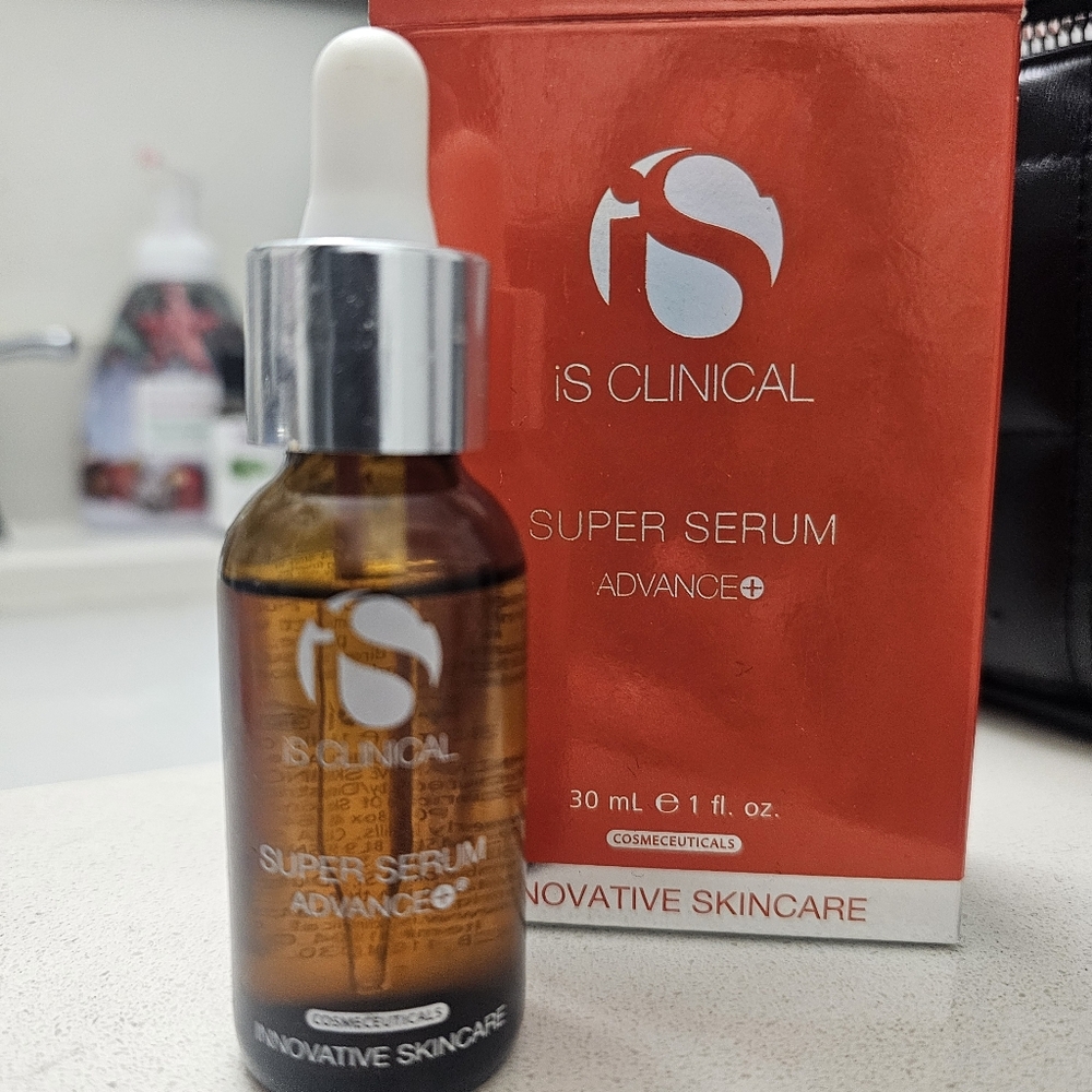 iS clinical super serum advance+